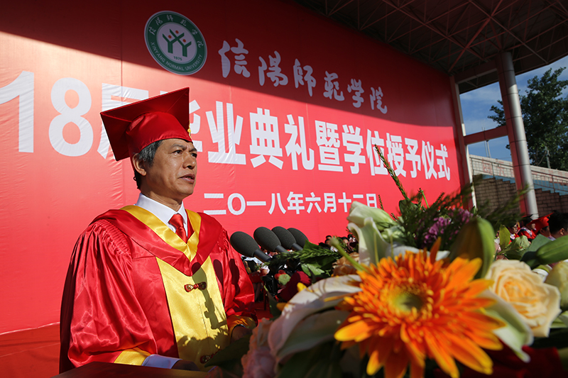 00AT8V5471.jpg 00AT8V5471.jpg