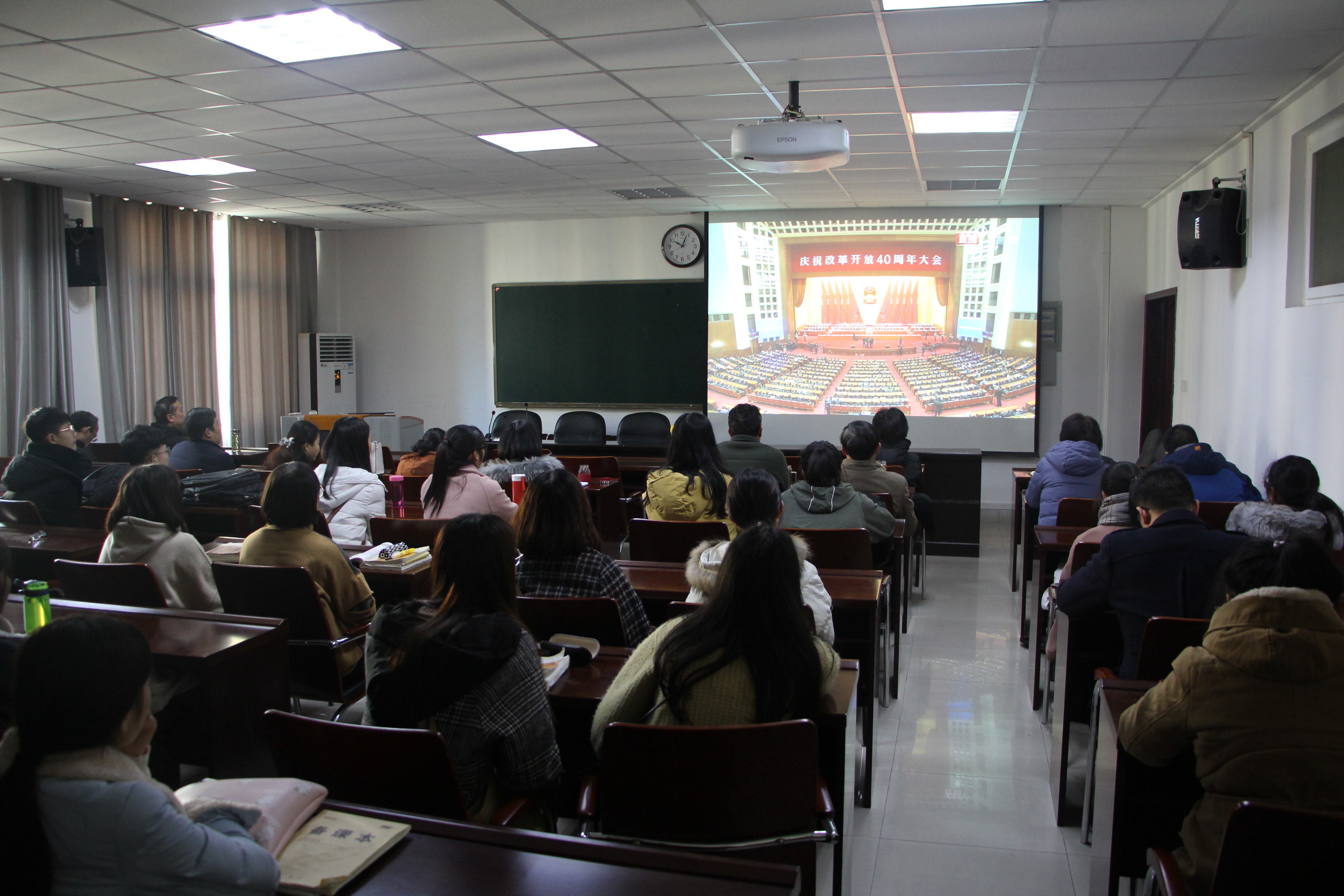 2018121901004494.jpg 微信图片_20181218170820.jpg